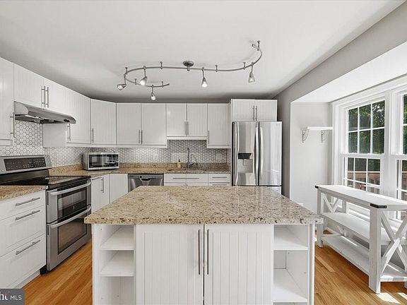 5th image of 6452 Brickleigh Ct