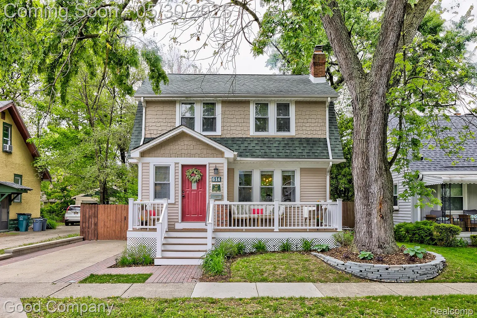 614 Albany St photo 1