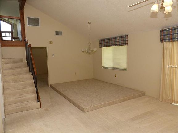 3rd image of 1339 N Marcy Dr