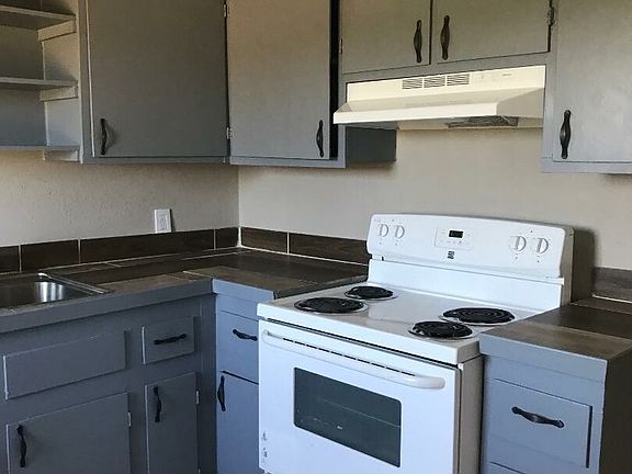 4th image of 145 Diane Dr