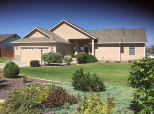 1941 Mountain View Dr, Prosser, WA 99350