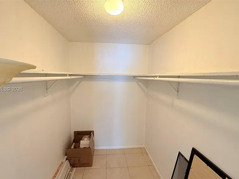 415 Executive Center Dr #203 — Photo 19