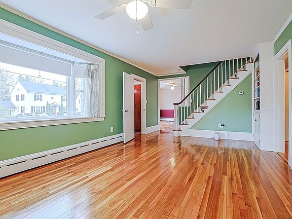 4th image of 9 Russ St