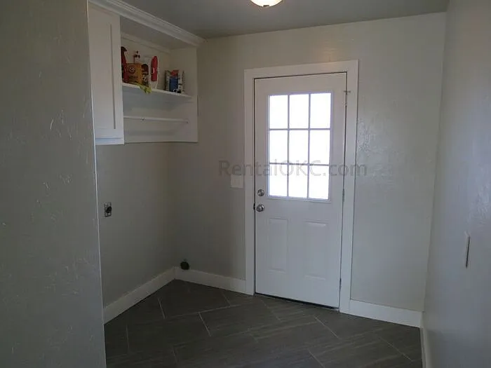 5320 N Drexel Blvd — Photo 17