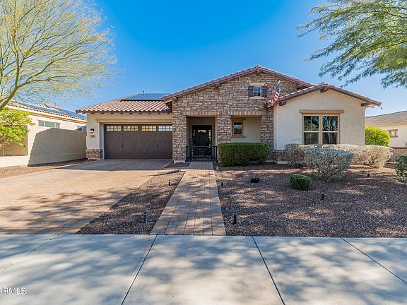 5th image of 2583 N ACACIA Way