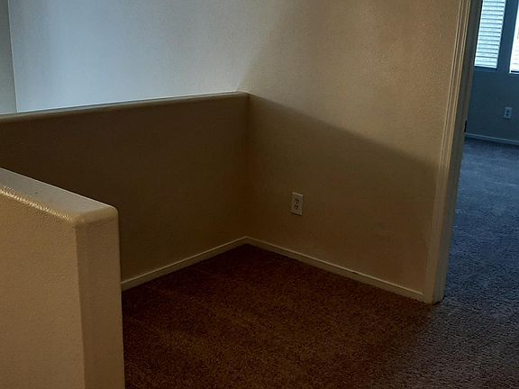 5th image of 5328 Creeping Ivy Ct