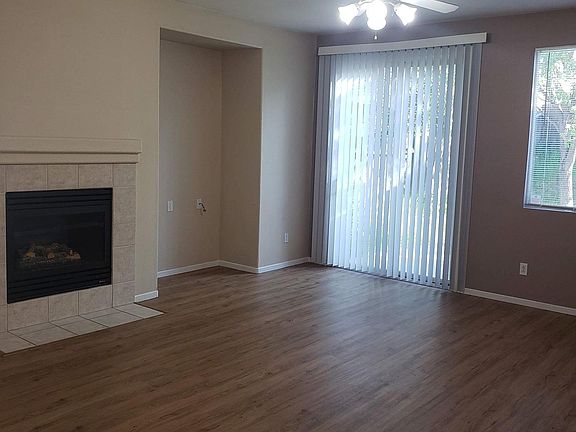 3rd image of 4217 Sierra Gold Dr
