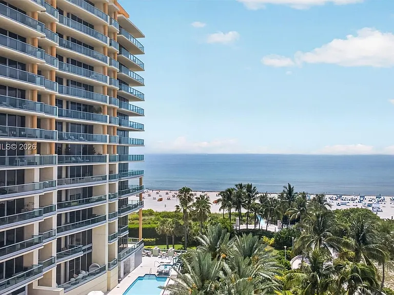 1455 Ocean Dr #704 — Photo 28