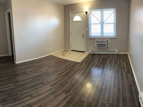 3rd image of 675 N Entrance Ave APT 7