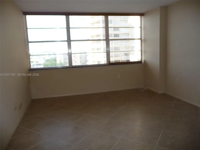 18071 Biscayne Blvd #603 — Photo 13