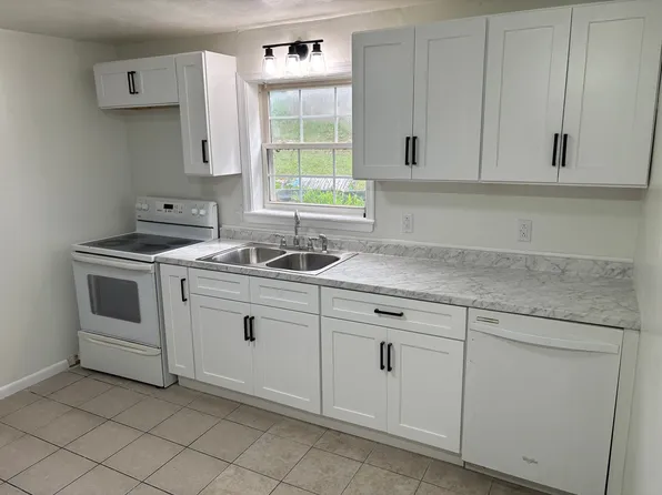 2832 Idlewild Blvd NE #2832, Roanoke, VA 24012