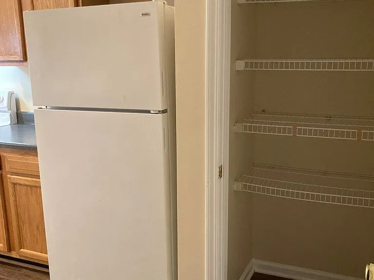 109 Kestrel Ct — Photo 36