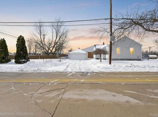 14801 Pennsylvania Rd, Riverview, MI 48193