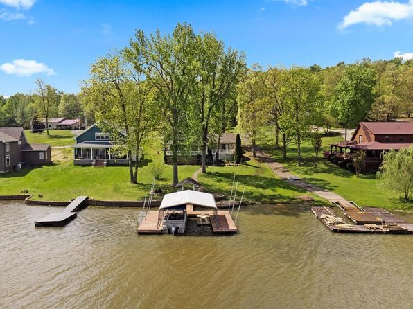 333 Island Cove Ln, Dawson Springs, KY 42408