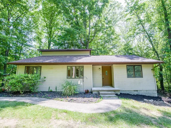 815 W Keeler Rd, Spencer, IN 47460
