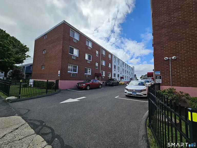 4 Van Zant St #B12 — Photo 1