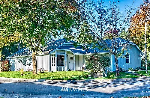 18204 NE 91st St Photo 1