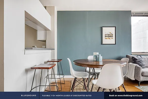 Rented by The Blueground | media 42