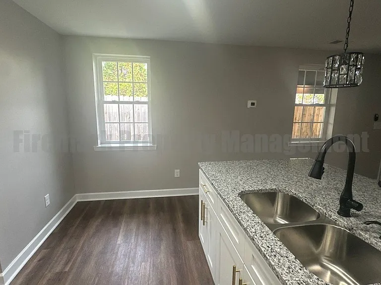 1225 6th Ave N #A — Photo 17