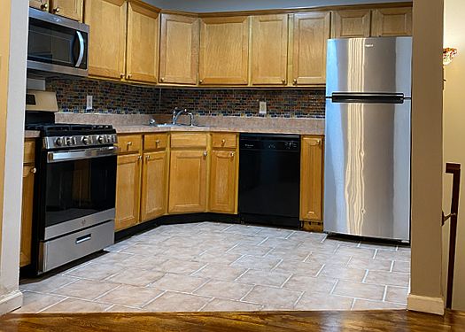 4th image of 3235 Philip Ave APT 3