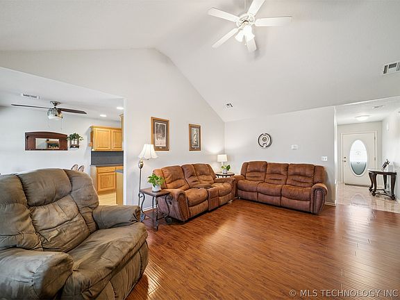 4th image of 18466 S Ash Rd