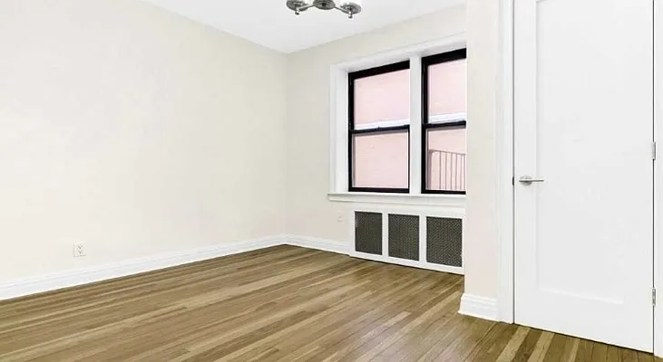 Rented by Compass | media 33