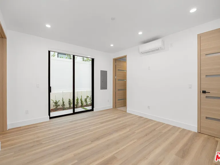 5313 Ben Ave #3 — Photo 13