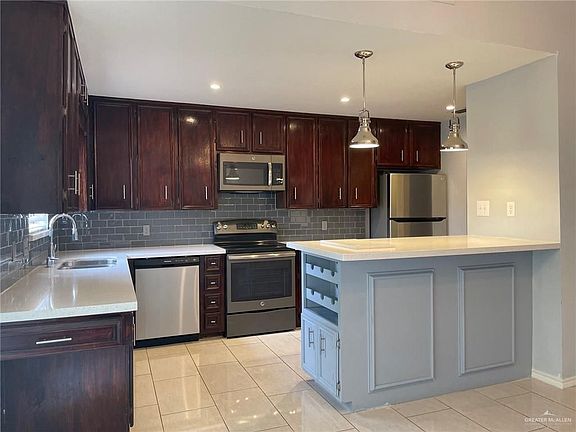 3rd image of 4707 N 6th St