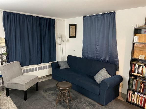 35-37 Neillian St, Bedford, MA 01730