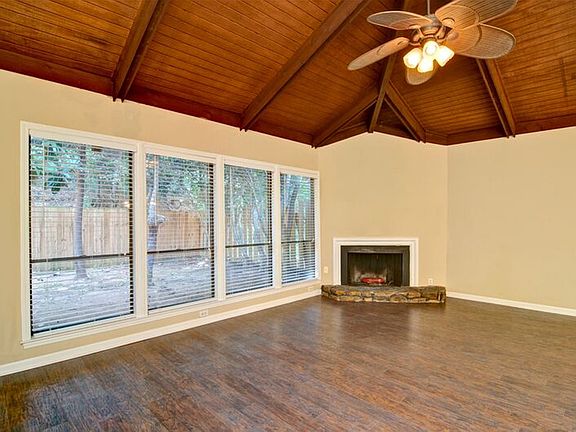5th image of 829 Lake Hollow Blvd SW