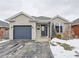 44 Rosethorn Ct, Saint Thomas, ON N5R 6C9