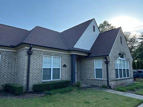 2nd image of 206 Seabiscuit Dr #45