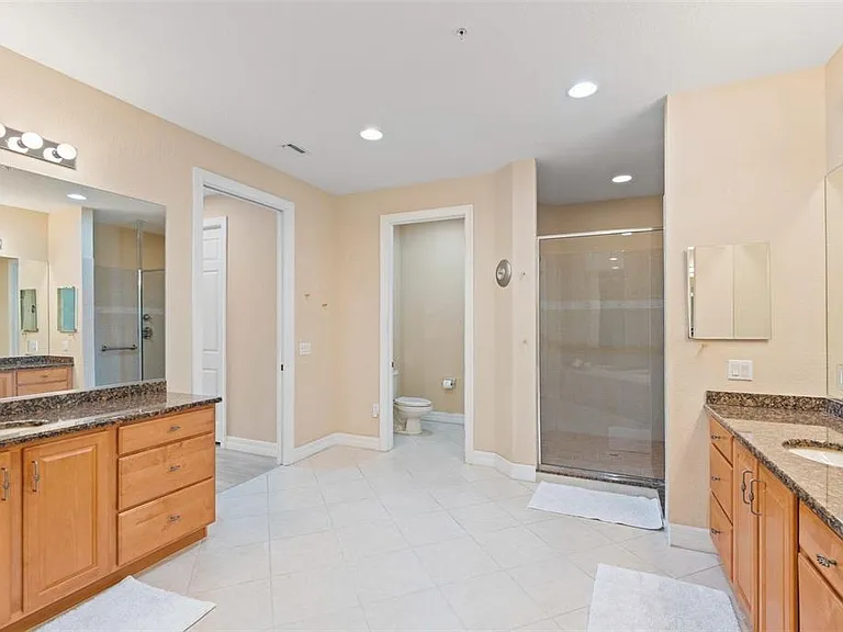 6100 Jessie Harbor Dr #202 — Photo 34
