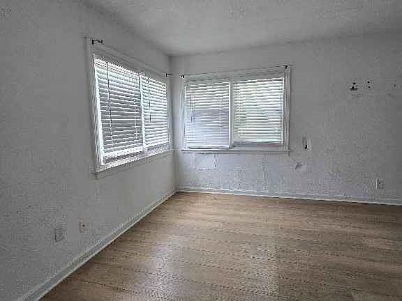 5th image of 7229 Agnes Ave
