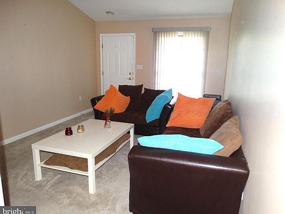 5th image of 124 Sequoia Ct