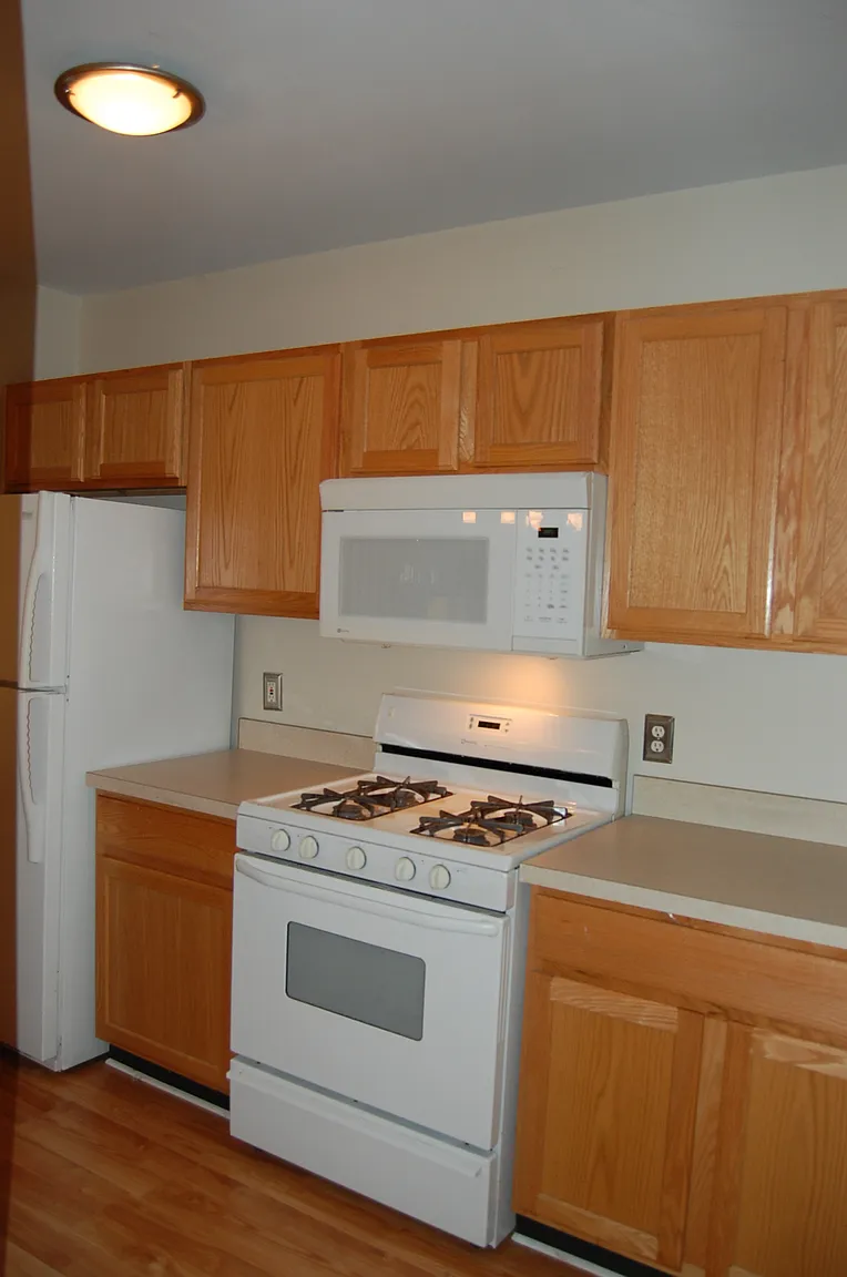 1073 Joyce Ln photo 1