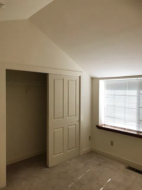 2 bed, 980 sqft, $3,350 — Photo 4