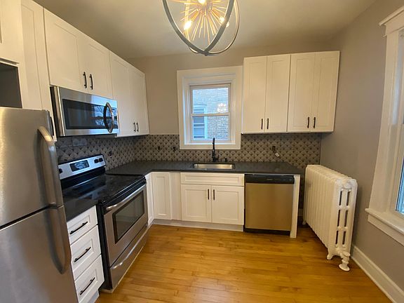 4th image of 4528 W Wrightwood Ave #2
