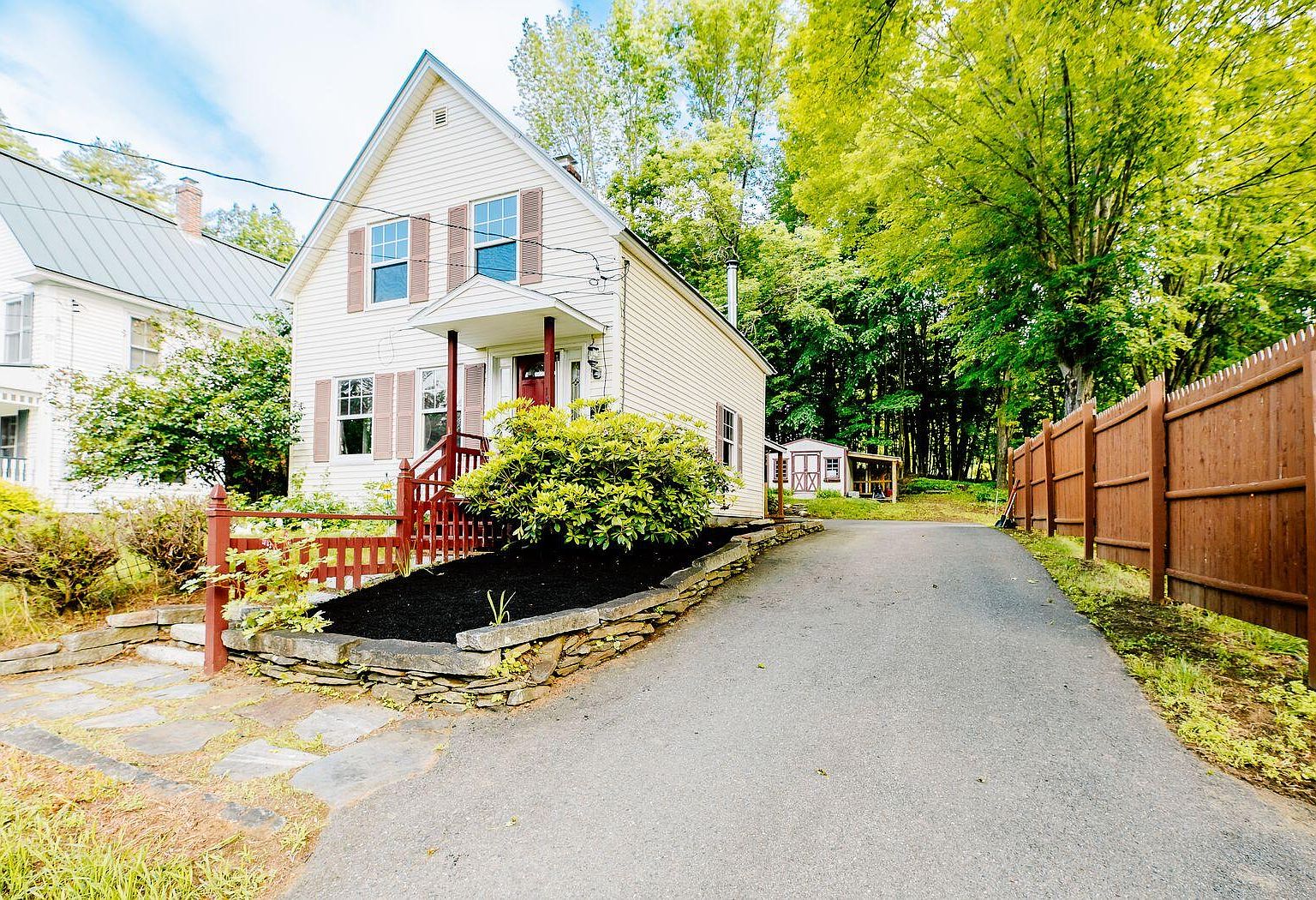 158 Court Street, Farmington, ME 04938 Zillow