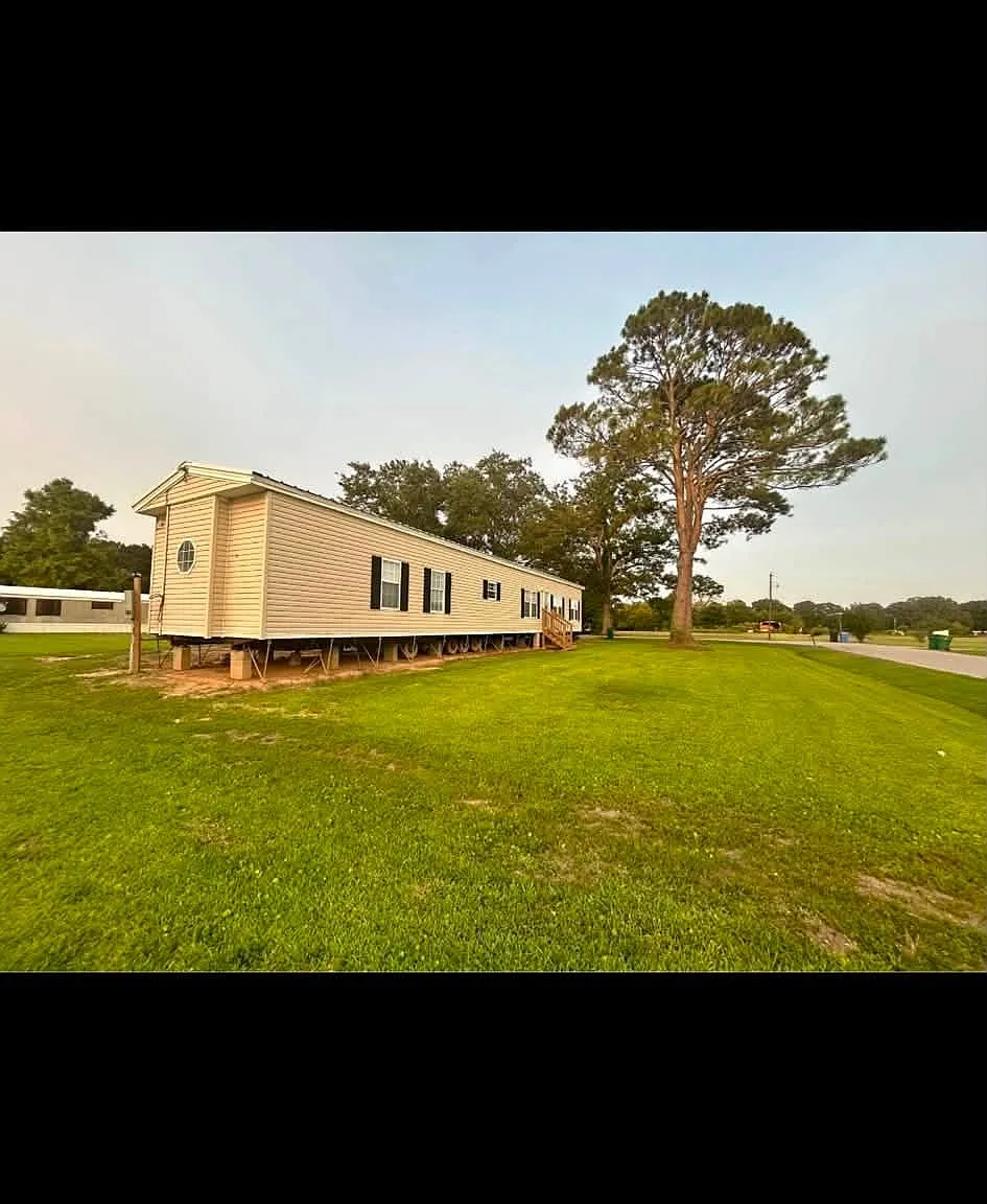 Dumas Judice Rd, New Iberia — Photo 1