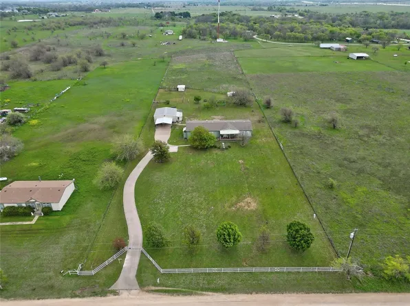 136 Hcr 4326 Rd, Milford, TX 76670