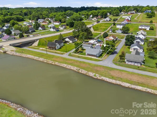 802 Canal Rd, Lockhart, SC 29364