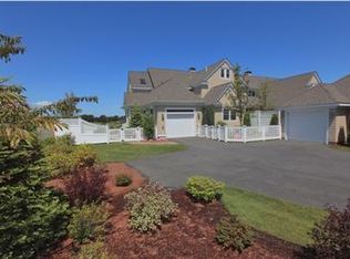 2 Vineyard Reach #2, Mashpee, MA 02649