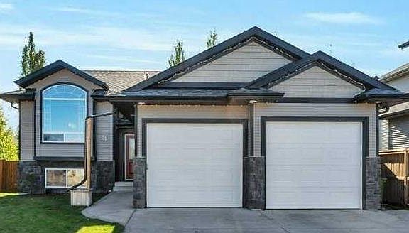 3rd image of 39 NE Varty Close