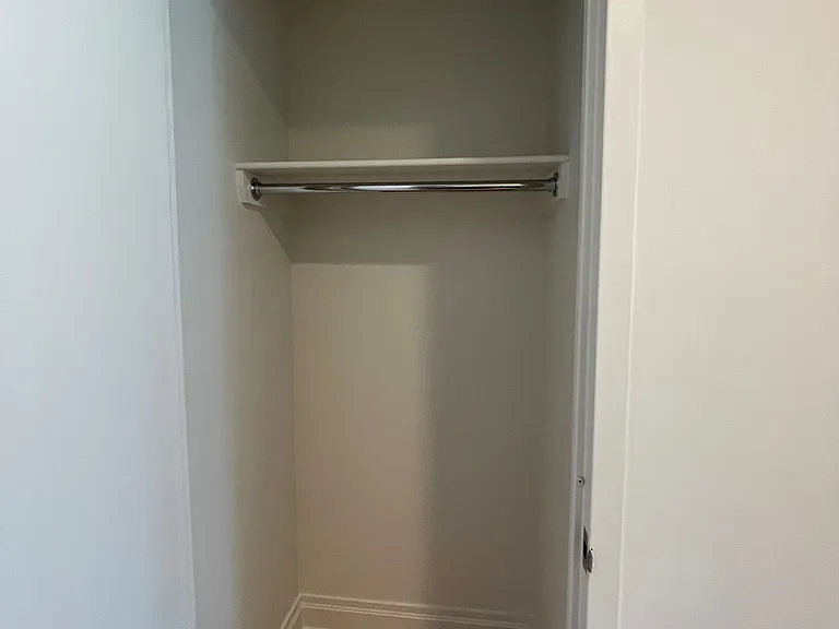 1510 Lexington Ave #11G — Photo 11