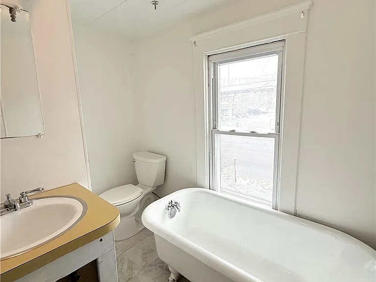 1432 Kenmore Blvd #2 — Photo 16