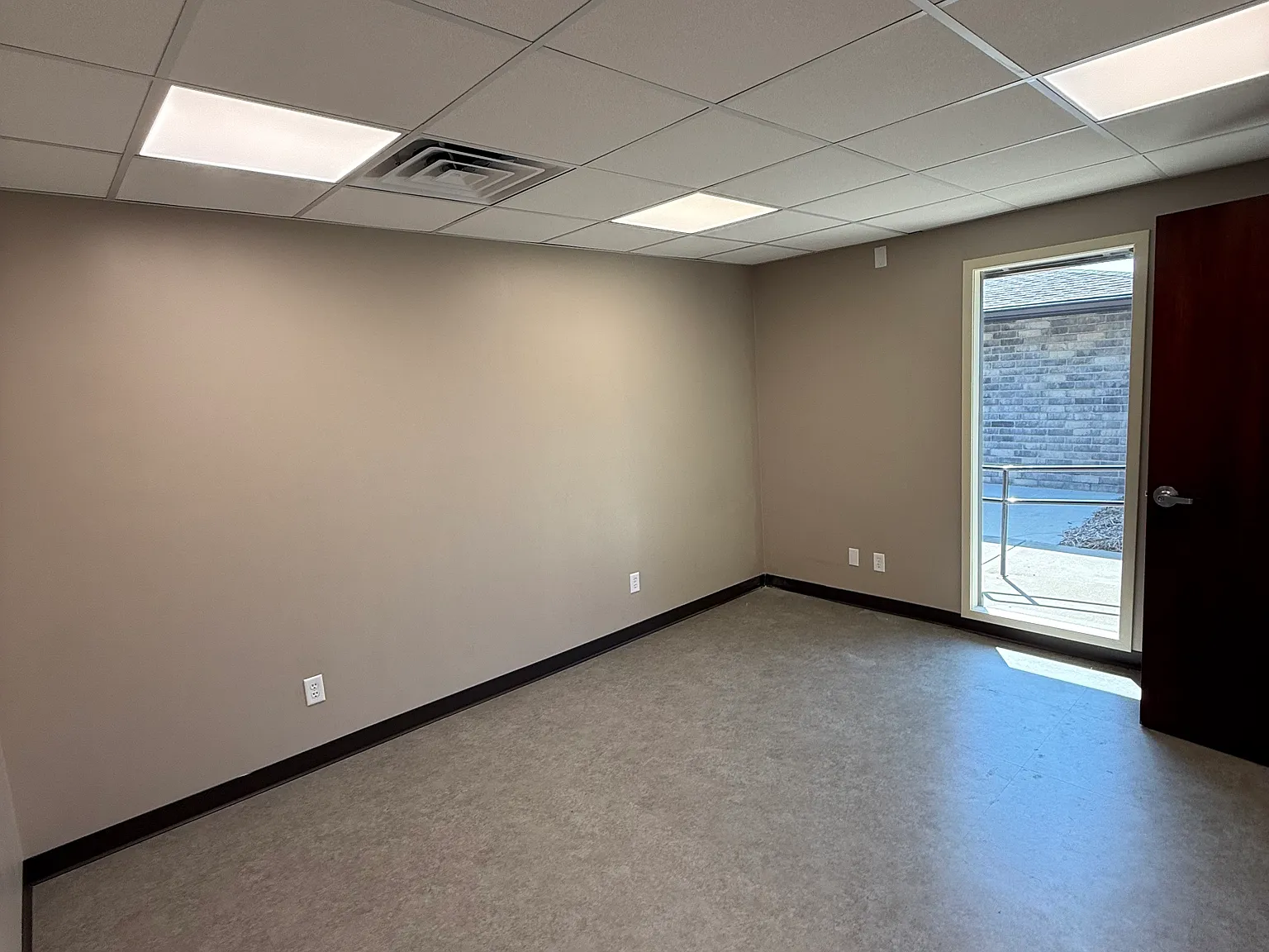 Studio, 160 sqft, $850 — Photo 4