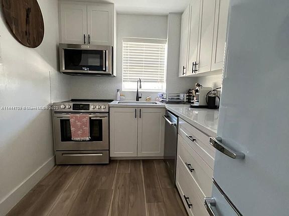 4th image of 221 Meridian Ave APT 507
