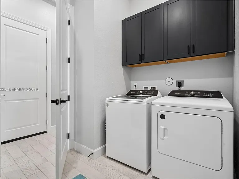9734 SW Meridian Way — Photo 31