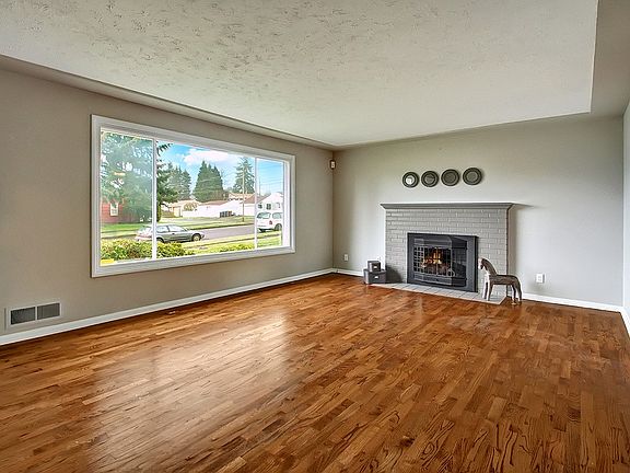 4th image of 5006 N 8th St
